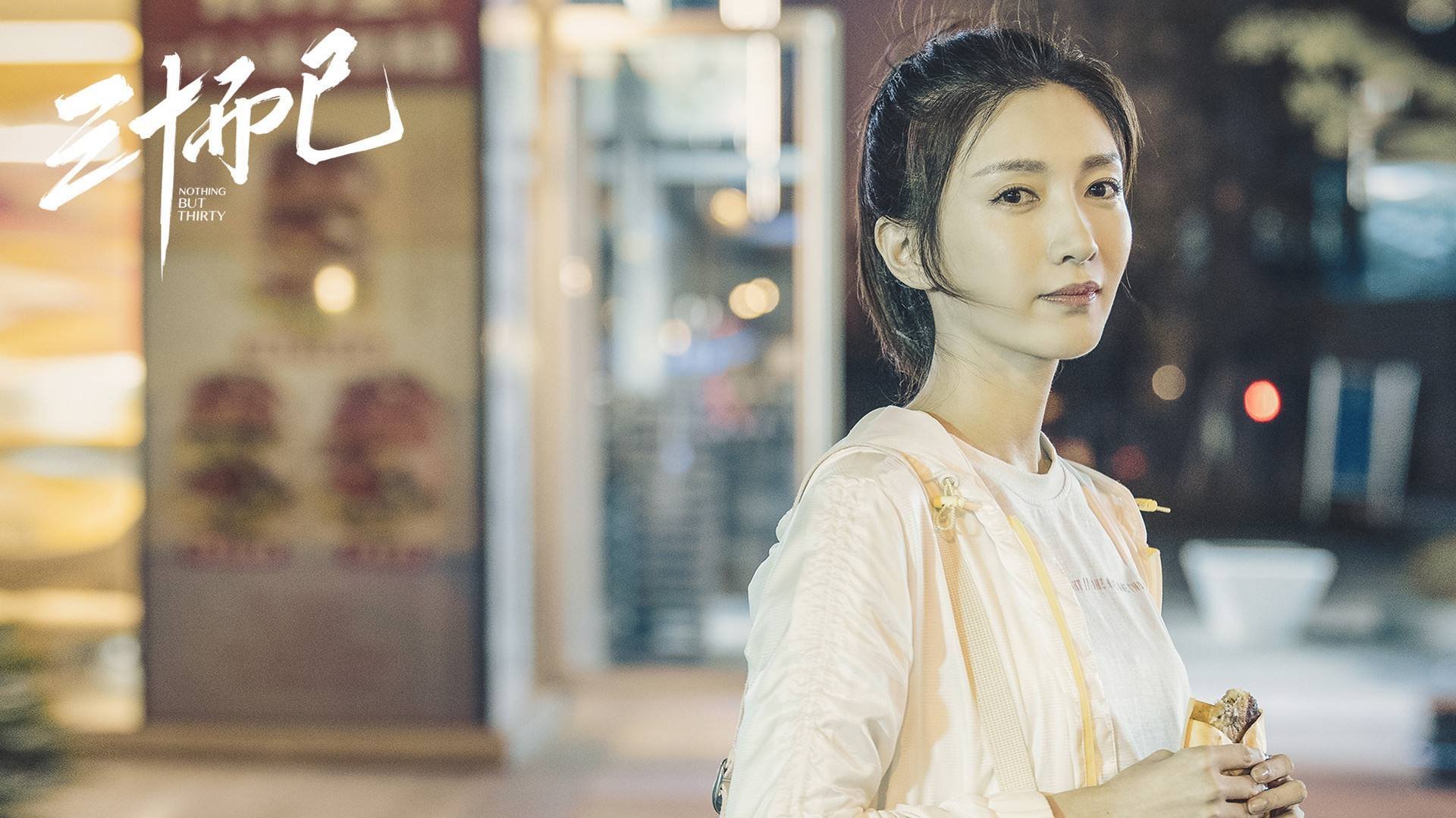 校园冰壶公开课深受学生喜爱参与人数倍增,学校冰壶比赛的作文300字